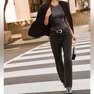 Express size 8 Low Rise Black Baggy Straight Jeans